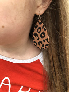 Leopard Print Tear Drop Earrings (Brown)